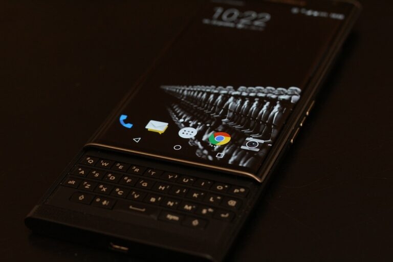 Blackberry with Keyboard