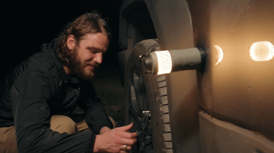 Lovork 7-in-1 Modular Camping Lantern - Cool Tech Gadgets