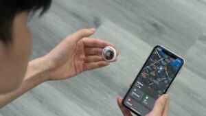 AirTag Battery Guide: How to Replace Your AirTag Battery | TechLatest