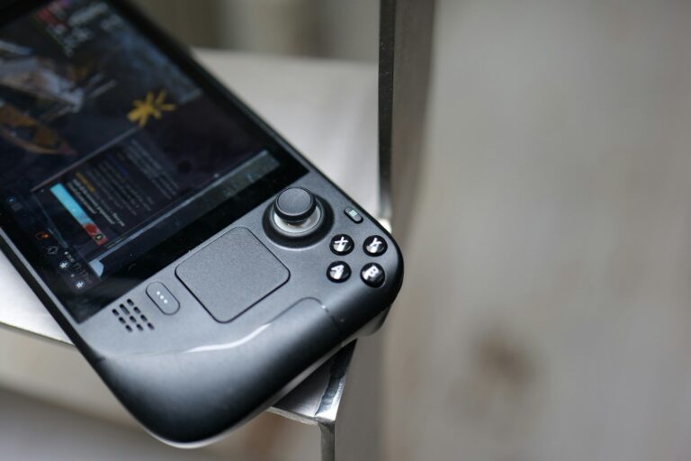 Windows Gaming Handheld - 1